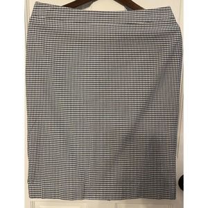 Ann Taylor Gingham Navy Blue/White Pencil Skirt Size 6 Cotton/Spandex Blend EUC